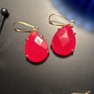 Kendra Scott EUC Allison Earrings. Price due to rarity. Swapped wires to shorter